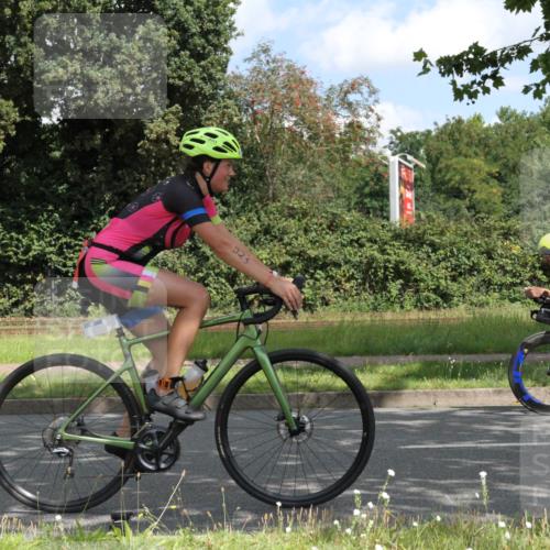 10.08.2025 - GEWOBA Citytriathlon Bremen Yannick Fuchs http://msf.ph/oto/8567665 10.08.2025 12:41:56 Radfahren 614, 623, 923, 926, 983, 1003 meine-sportfotos.de