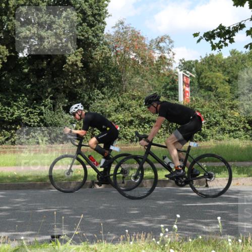 10.08.2025 - GEWOBA Citytriathlon Bremen Yannick Fuchs http://msf.ph/oto/8567673 10.08.2025 12:42:08 Radfahren 698, 754, 926, 1003 meine-sportfotos.de