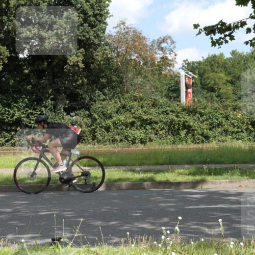 10.08.2025 - GEWOBA Citytriathlon Bremen Yannick Fuchs http://msf.ph/oto/8567682 10.08.2025 12:42:24 Radfahren 595, 611, 613, 698, 754 meine-sportfotos.de