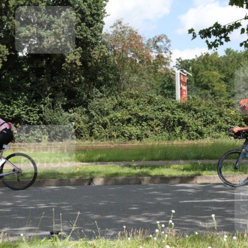 10.08.2025 - GEWOBA Citytriathlon Bremen Yannick Fuchs http://msf.ph/oto/8567698 10.08.2025 12:42:58 Radfahren 628, 644, 677, 684, 710, 846, 850, 871, 889, 909 meine-sportfotos.de