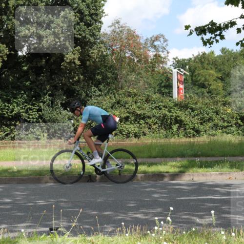 10.08.2025 - GEWOBA Citytriathlon Bremen Yannick Fuchs http://msf.ph/oto/8567702 10.08.2025 12:43:00 Radfahren 628, 644, 677, 684, 710, 846, 850, 871, 889, 909 meine-sportfotos.de