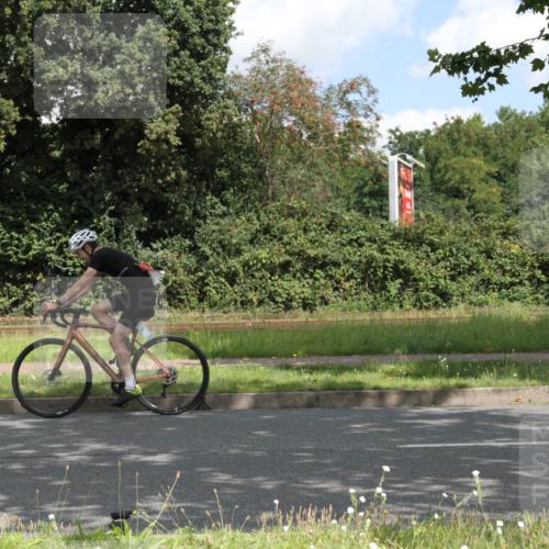 10.08.2025 - GEWOBA Citytriathlon Bremen Yannick Fuchs http://msf.ph/oto/8567710 10.08.2025 12:43:17 Radfahren 612, 646, 677, 885, 889, 945, 964, 1038 meine-sportfotos.de