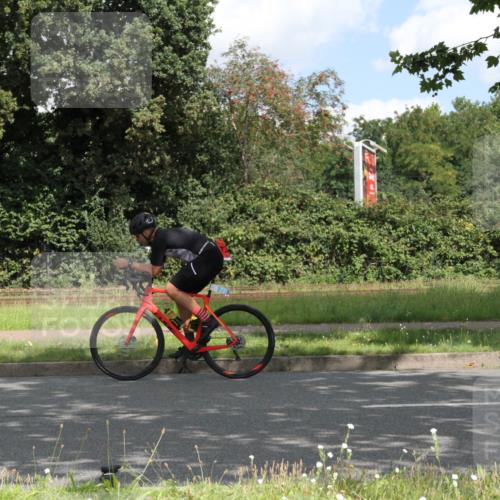 10.08.2025 - GEWOBA Citytriathlon Bremen Yannick Fuchs http://msf.ph/oto/8567711 10.08.2025 12:43:18 Radfahren 612, 646, 677, 885, 889, 945, 964, 1038 meine-sportfotos.de