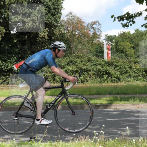 10.08.2025 - GEWOBA Citytriathlon Bremen Yannick Fuchs http://msf.ph/oto/8567724 10.08.2025 12:43:41 Radfahren 835, 837, 842, 907, 925, 955, 1012 meine-sportfotos.de