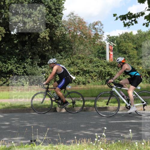 10.08.2025 - GEWOBA Citytriathlon Bremen Yannick Fuchs http://msf.ph/oto/8567731 10.08.2025 12:43:49 Radfahren 608, 837, 842, 907, 925, 954, 1012 meine-sportfotos.de