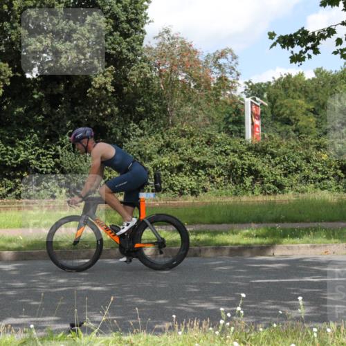 10.08.2025 - GEWOBA Citytriathlon Bremen Yannick Fuchs http://msf.ph/oto/8567738 10.08.2025 12:44:03 Radfahren 608, 661, 731, 908, 954, 1036 meine-sportfotos.de