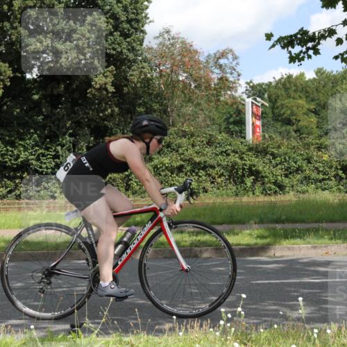 10.08.2025 - GEWOBA Citytriathlon Bremen Yannick Fuchs http://msf.ph/oto/8567739 10.08.2025 12:44:06 Radfahren 608, 661, 693, 703, 731, 908, 954, 1036 meine-sportfotos.de