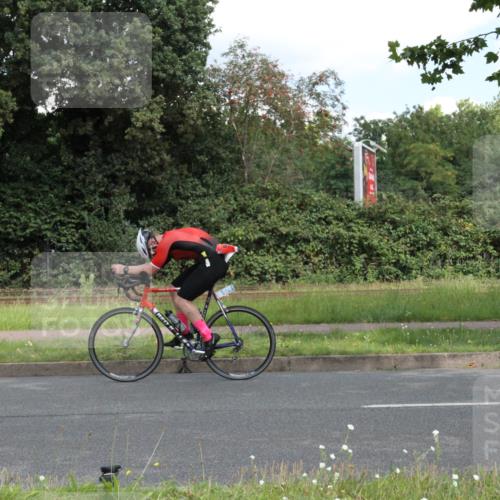 10.08.2025 - GEWOBA Citytriathlon Bremen Yannick Fuchs http://msf.ph/oto/8567780 10.08.2025 12:44:56 Radfahren 638, 647, 716, 727, 786, 809, 816, 958 meine-sportfotos.de