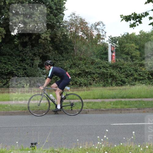 10.08.2025 - GEWOBA Citytriathlon Bremen Yannick Fuchs http://msf.ph/oto/8567784 10.08.2025 12:45:00 Radfahren 638, 647, 716, 727, 786, 808, 809, 816 meine-sportfotos.de