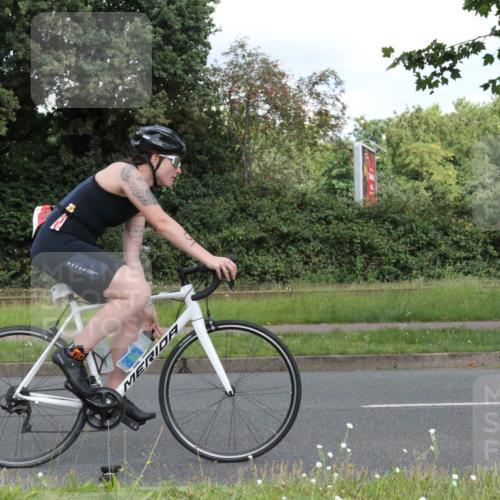 10.08.2025 - GEWOBA Citytriathlon Bremen Yannick Fuchs http://msf.ph/oto/8567805 10.08.2025 12:45:36 Radfahren 676, 724, 748, 771, 930, 939, 946, 1022 meine-sportfotos.de