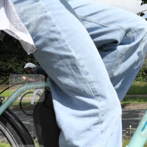 10.08.2025 - GEWOBA Citytriathlon Bremen Yannick Fuchs http://msf.ph/oto/8567824 10.08.2025 12:45:57 Radfahren 574, 651, 674, 685, 697, 748, 771, 812, 898, 928, 929 meine-sportfotos.de