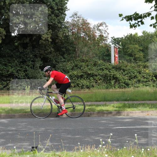 10.08.2025 - GEWOBA Citytriathlon Bremen Yannick Fuchs http://msf.ph/oto/8567900 10.08.2025 12:47:42 Radfahren 566, 587, 590, 745, 753, 801, 884, 916, 943, 951 meine-sportfotos.de