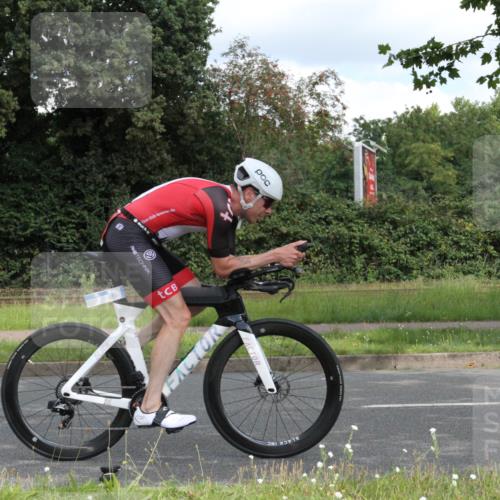 10.08.2025 - GEWOBA Citytriathlon Bremen Yannick Fuchs http://msf.ph/oto/8567901 10.08.2025 12:47:43 Radfahren 566, 587, 590, 679, 745, 753, 801, 884, 916, 943, 951 meine-sportfotos.de