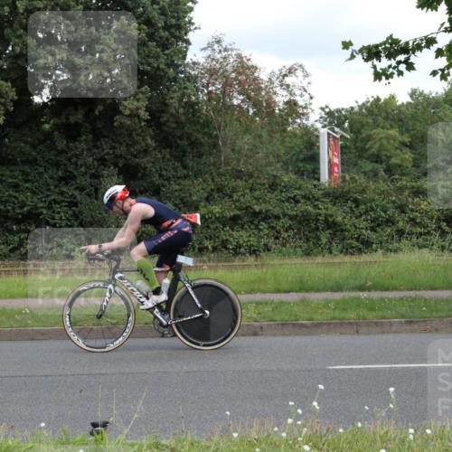 10.08.2025 - GEWOBA Citytriathlon Bremen Yannick Fuchs http://msf.ph/oto/8567913 10.08.2025 12:47:52 Radfahren 566, 587, 590, 679, 745, 767, 801, 884, 916, 941, 943, 951 meine-sportfotos.de