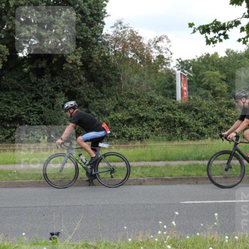 10.08.2025 - GEWOBA Citytriathlon Bremen Yannick Fuchs http://msf.ph/oto/8567914 10.08.2025 12:47:53 Radfahren 566, 587, 590, 679, 745, 767, 801, 884, 916, 941, 943, 951 meine-sportfotos.de
