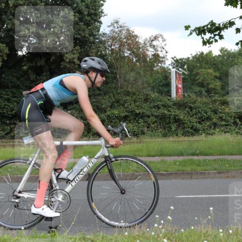 10.08.2025 - GEWOBA Citytriathlon Bremen Yannick Fuchs http://msf.ph/oto/8567930 10.08.2025 12:48:12 Radfahren 656, 699, 767, 927, 941 meine-sportfotos.de
