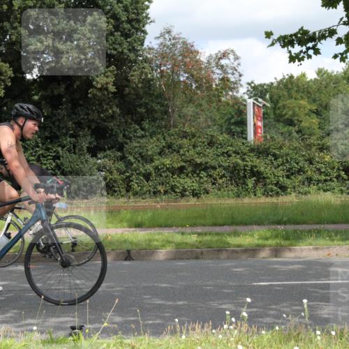 10.08.2025 - GEWOBA Citytriathlon Bremen Yannick Fuchs http://msf.ph/oto/8567973 10.08.2025 12:49:02 Radfahren 578, 621, 641, 649, 655, 682, 788, 863, 950, 1010, 1027 meine-sportfotos.de