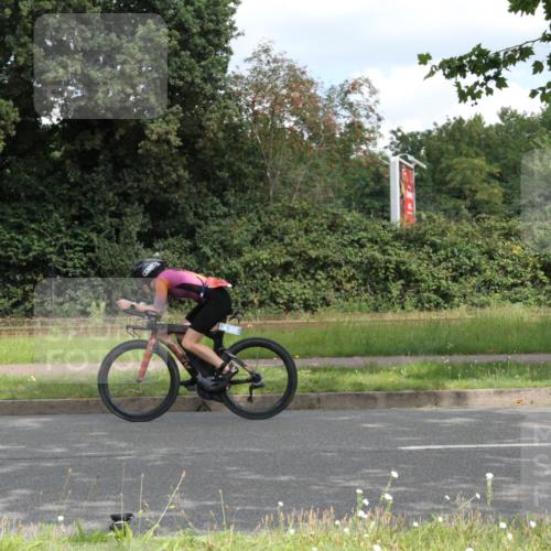10.08.2025 - GEWOBA Citytriathlon Bremen Yannick Fuchs http://msf.ph/oto/8568010 10.08.2025 12:49:50 Radfahren 552, 637, 648, 666, 688, 689, 692, 715, 741, 856, 873, 922, 959 meine-sportfotos.de