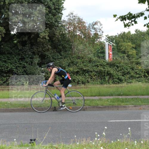10.08.2025 - GEWOBA Citytriathlon Bremen Yannick Fuchs http://msf.ph/oto/8568014 10.08.2025 12:49:54 Radfahren 552, 637, 648, 666, 688, 689, 692, 722, 741, 838, 856, 922, 935, 959 meine-sportfotos.de