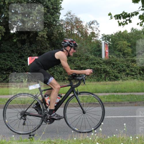 10.08.2025 - GEWOBA Citytriathlon Bremen Yannick Fuchs http://msf.ph/oto/8568101 10.08.2025 12:52:20 Radfahren 599, 603, 639, 701, 708, 738, 834, 858, 891, 905, 973, 977, 1017, 1037 meine-sportfotos.de