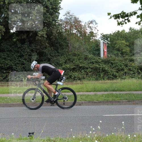 10.08.2025 - GEWOBA Citytriathlon Bremen Yannick Fuchs http://msf.ph/oto/8568109 10.08.2025 12:52:32 Radfahren 579, 599, 603, 639, 686, 701, 834, 858 meine-sportfotos.de