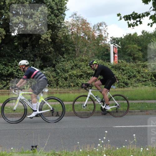 10.08.2025 - GEWOBA Citytriathlon Bremen Yannick Fuchs http://msf.ph/oto/8568128 10.08.2025 12:53:14 Radfahren 570, 734, 759, 833, 872, 895 meine-sportfotos.de