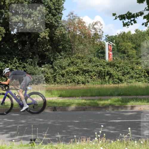 10.08.2025 - GEWOBA Citytriathlon Bremen Yannick Fuchs http://msf.ph/oto/8568207 10.08.2025 12:54:29 Radfahren 580, 582, 618, 634, 707, 740, 783, 789, 790, 826 meine-sportfotos.de
