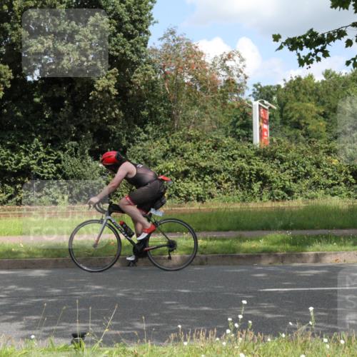 10.08.2025 - GEWOBA Citytriathlon Bremen Yannick Fuchs http://msf.ph/oto/8568223 10.08.2025 12:54:40 Radfahren 580, 582, 634, 736, 783, 789, 790, 826 meine-sportfotos.de