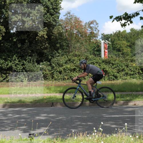 10.08.2025 - GEWOBA Citytriathlon Bremen Yannick Fuchs http://msf.ph/oto/8568340 10.08.2025 12:57:01 Radfahren 559, 597, 672, 723, 730, 755, 830, 879, 913, 969, 1003, 1014 meine-sportfotos.de