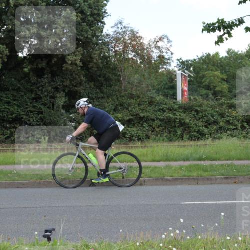 10.08.2025 - GEWOBA Citytriathlon Bremen Yannick Fuchs http://msf.ph/oto/8568553 10.08.2025 13:00:15 Radfahren 652, 665, 803, 848, 871, 983, 1012, 1022 meine-sportfotos.de