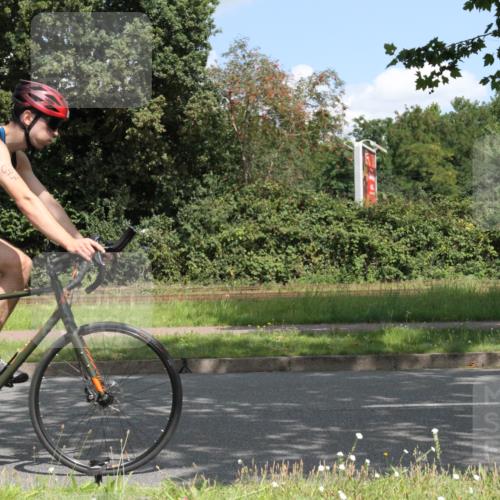 10.08.2025 - GEWOBA Citytriathlon Bremen Yannick Fuchs http://msf.ph/oto/8568663 10.08.2025 13:02:39 Radfahren 607, 647, 661, 712, 911, 955 meine-sportfotos.de