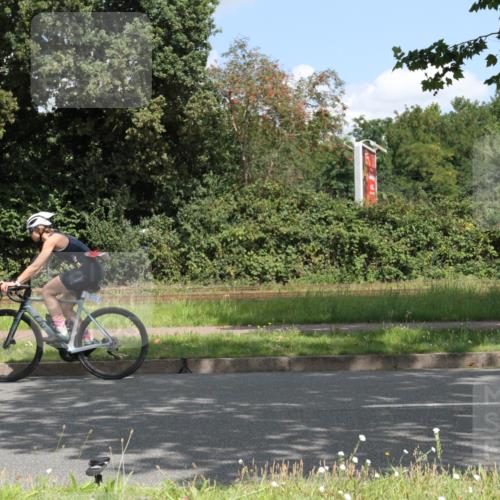 10.08.2025 - GEWOBA Citytriathlon Bremen Yannick Fuchs http://msf.ph/oto/8568666 10.08.2025 13:02:40 Radfahren 607, 647, 661, 712, 911, 955 meine-sportfotos.de