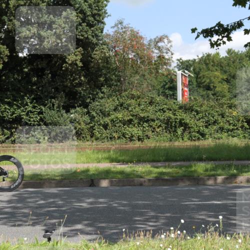 10.08.2025 - GEWOBA Citytriathlon Bremen Yannick Fuchs http://msf.ph/oto/8568728 10.08.2025 13:03:25 Radfahren 633, 651, 727, 748, 898, 925, 954 meine-sportfotos.de