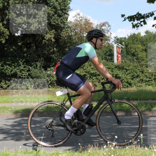 10.08.2025 - GEWOBA Citytriathlon Bremen Yannick Fuchs http://msf.ph/oto/8568971 10.08.2025 13:05:47 Radfahren 573, 615, 616, 627, 630, 746, 767, 793, 809, 857, 876, 897, 981 meine-sportfotos.de