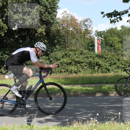 10.08.2025 - GEWOBA Citytriathlon Bremen Yannick Fuchs http://msf.ph/oto/8568973 10.08.2025 13:05:48 Radfahren 573, 615, 616, 627, 630, 746, 767, 793, 809, 857, 876, 897, 981 meine-sportfotos.de