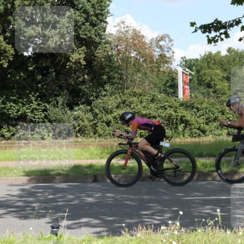 10.08.2025 - GEWOBA Citytriathlon Bremen Yannick Fuchs http://msf.ph/oto/8568980 10.08.2025 13:05:56 Radfahren 573, 616, 630, 767, 793, 857, 918, 948, 981 meine-sportfotos.de