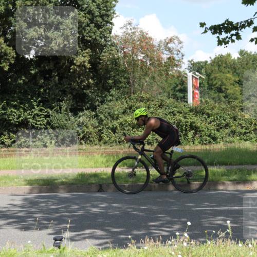 10.08.2025 - GEWOBA Citytriathlon Bremen Yannick Fuchs http://msf.ph/oto/8569003 10.08.2025 13:06:23 Radfahren 621, 655, 682, 741, 788, 840, 856, 1026 meine-sportfotos.de