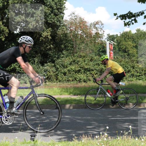 10.08.2025 - GEWOBA Citytriathlon Bremen Yannick Fuchs http://msf.ph/oto/8569038 10.08.2025 13:07:08 Radfahren 649, 717, 724, 806, 820, 888, 903 meine-sportfotos.de