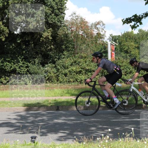 10.08.2025 - GEWOBA Citytriathlon Bremen Yannick Fuchs http://msf.ph/oto/8569049 10.08.2025 13:07:15 Radfahren 649, 656, 717, 724, 806, 820, 888, 903, 950 meine-sportfotos.de