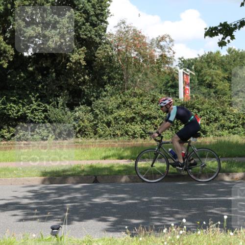 10.08.2025 - GEWOBA Citytriathlon Bremen Yannick Fuchs http://msf.ph/oto/8569082 10.08.2025 13:07:43 Radfahren 578, 648, 774, 941, 959 meine-sportfotos.de