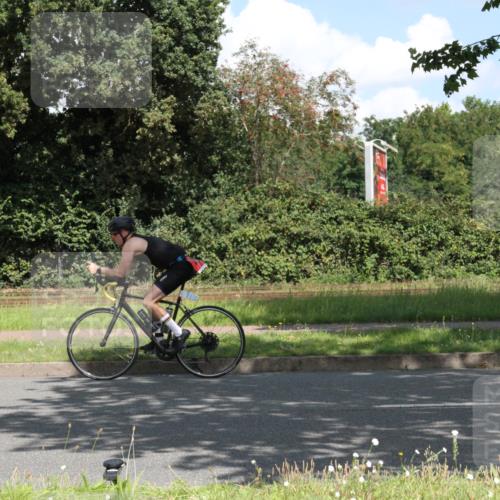 10.08.2025 - GEWOBA Citytriathlon Bremen Yannick Fuchs http://msf.ph/oto/8569106 10.08.2025 13:08:16 Radfahren 626, 643, 666, 687, 792, 836, 838, 852, 980 meine-sportfotos.de