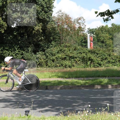 10.08.2025 - GEWOBA Citytriathlon Bremen Yannick Fuchs http://msf.ph/oto/8569108 10.08.2025 13:08:20 Radfahren 626, 666, 687, 792, 836, 838, 855, 980 meine-sportfotos.de