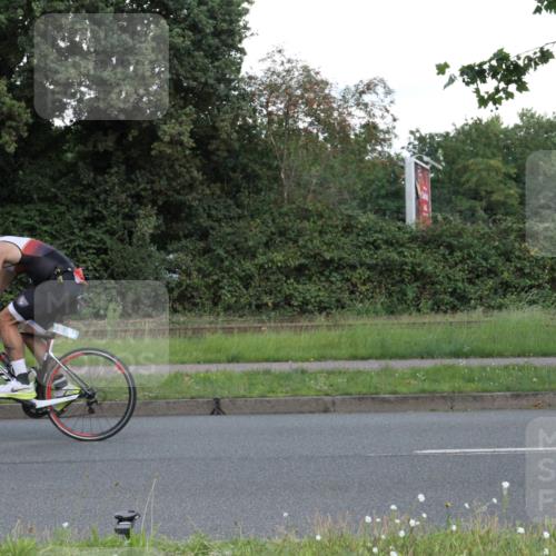 10.08.2025 - GEWOBA Citytriathlon Bremen Yannick Fuchs http://msf.ph/oto/8569239 10.08.2025 13:12:53 Radfahren 575, 582, 895, 1028, 1035 meine-sportfotos.de