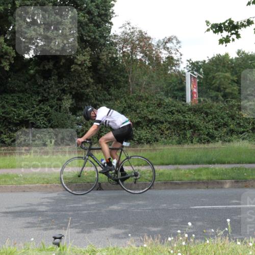 10.08.2025 - GEWOBA Citytriathlon Bremen Yannick Fuchs http://msf.ph/oto/8569241 10.08.2025 13:13:08 Radfahren  meine-sportfotos.de