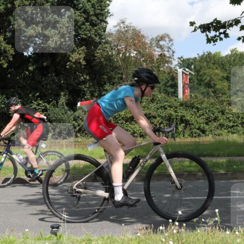 10.08.2025 - GEWOBA Citytriathlon Bremen Yannick Fuchs http://msf.ph/oto/8569347 10.08.2025 13:20:13 Radfahren 848, 944, 949 meine-sportfotos.de