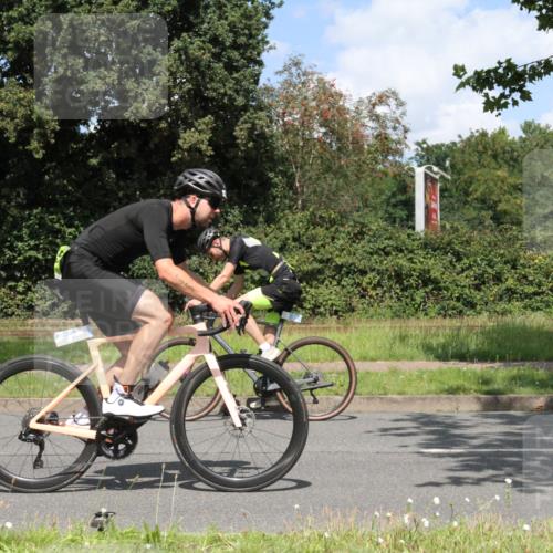 10.08.2025 - GEWOBA Citytriathlon Bremen Yannick Fuchs http://msf.ph/oto/8569952 10.08.2025 14:16:13 Radfahren 2, 23, 24, 38, 46, 48, 62, 63, 65, 92, 129 meine-sportfotos.de