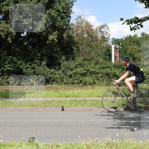 10.08.2025 - GEWOBA Citytriathlon Bremen Yannick Fuchs http://msf.ph/oto/8570172 10.08.2025 14:18:57 Radfahren 30, 50, 81, 101, 106, 116, 139, 261, 264 meine-sportfotos.de