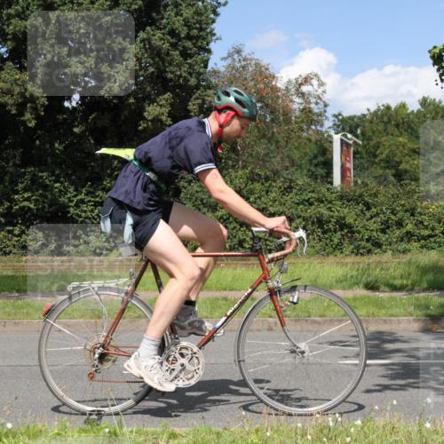 10.08.2025 - GEWOBA Citytriathlon Bremen Yannick Fuchs http://msf.ph/oto/8570262 10.08.2025 14:20:00 Radfahren 18, 36, 59, 130, 195, 238, 256, 257 meine-sportfotos.de