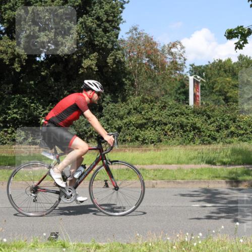 10.08.2025 - GEWOBA Citytriathlon Bremen Yannick Fuchs http://msf.ph/oto/8570318 10.08.2025 14:21:01 Radfahren 6, 19, 56, 61, 73, 110, 142, 145, 157, 191, 266, 272, 312 meine-sportfotos.de