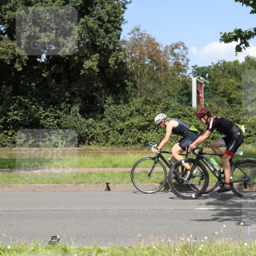 10.08.2025 - GEWOBA Citytriathlon Bremen Yannick Fuchs http://msf.ph/oto/8570413 10.08.2025 14:22:17 Radfahren 109, 186, 215, 217, 224, 253, 258, 262 meine-sportfotos.de